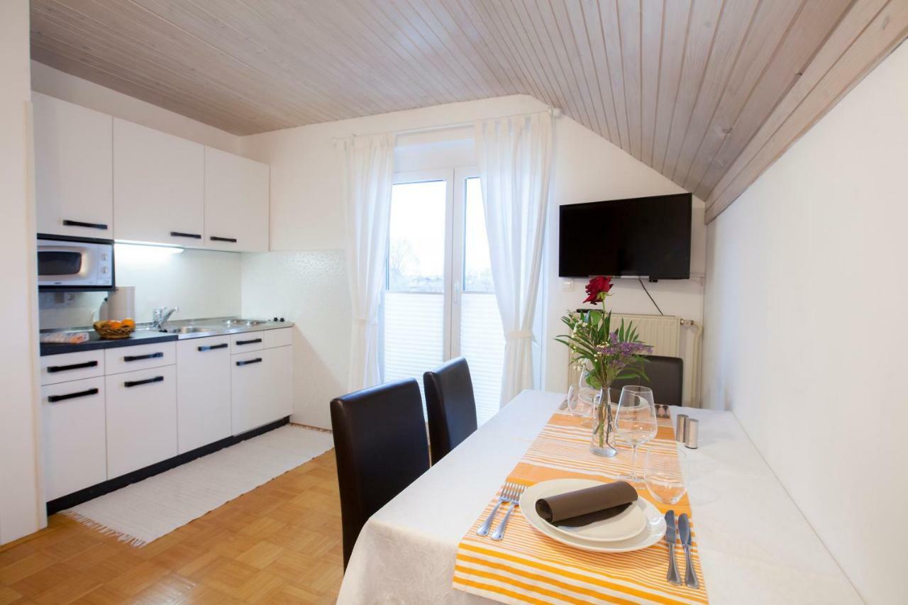 Apartments Special Bled Bagian luar foto
